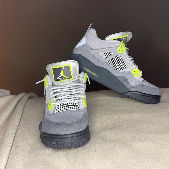 Jordan Other - Nike Air Jordan 4 Retro SE Neon 95 GS size 7